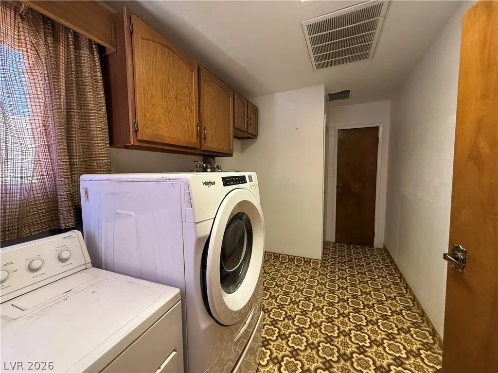 1560 Rocking Horse, Henderson, NV 89002