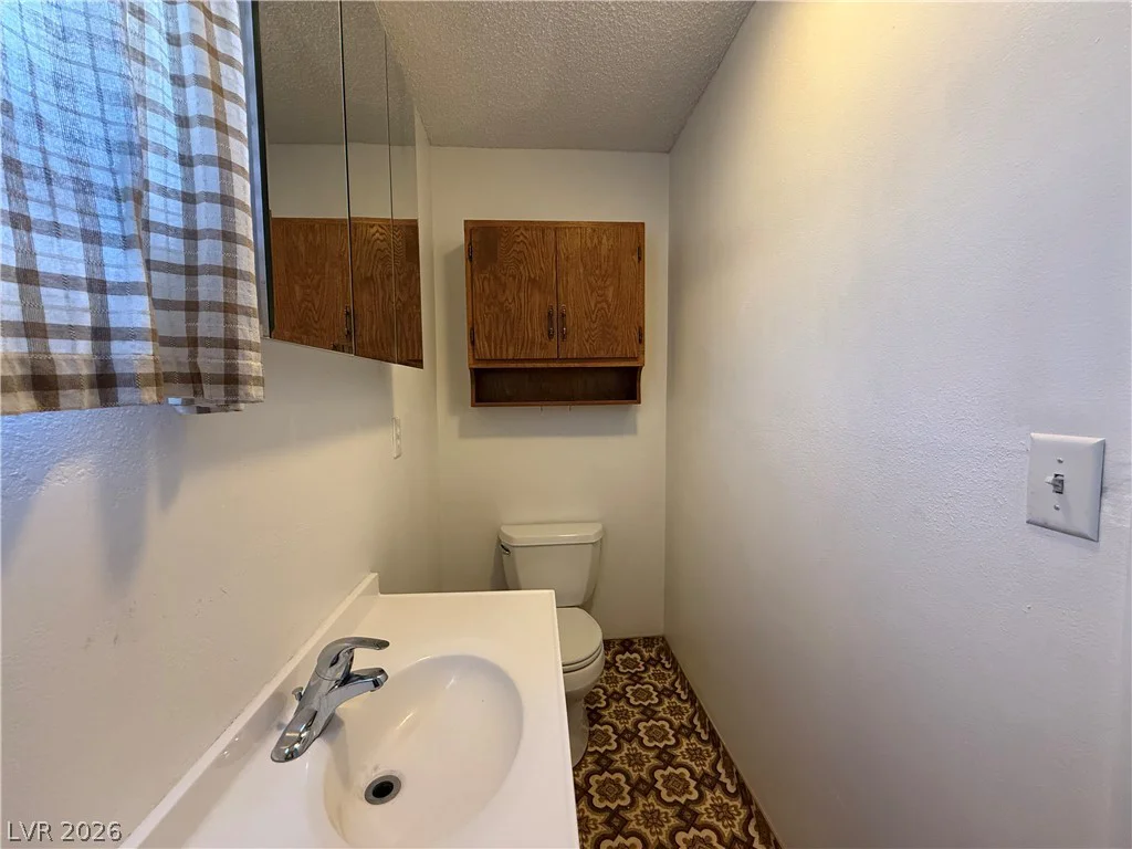 1560 Rocking Horse, Henderson, NV 89002
