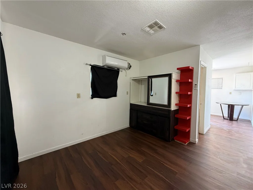 1560 Rocking Horse, Henderson, NV 89002