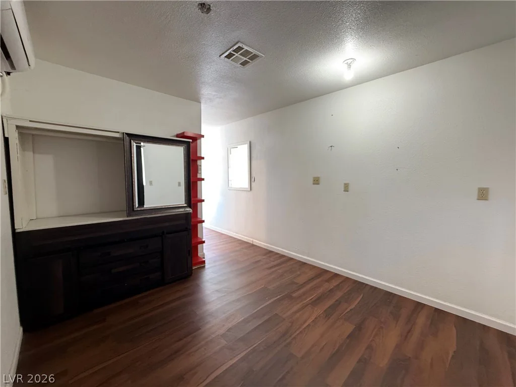 1560 Rocking Horse, Henderson, NV 89002