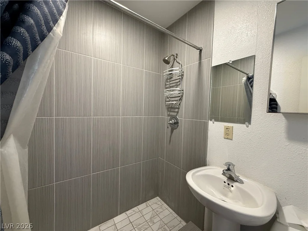 1560 Rocking Horse, Henderson, NV 89002