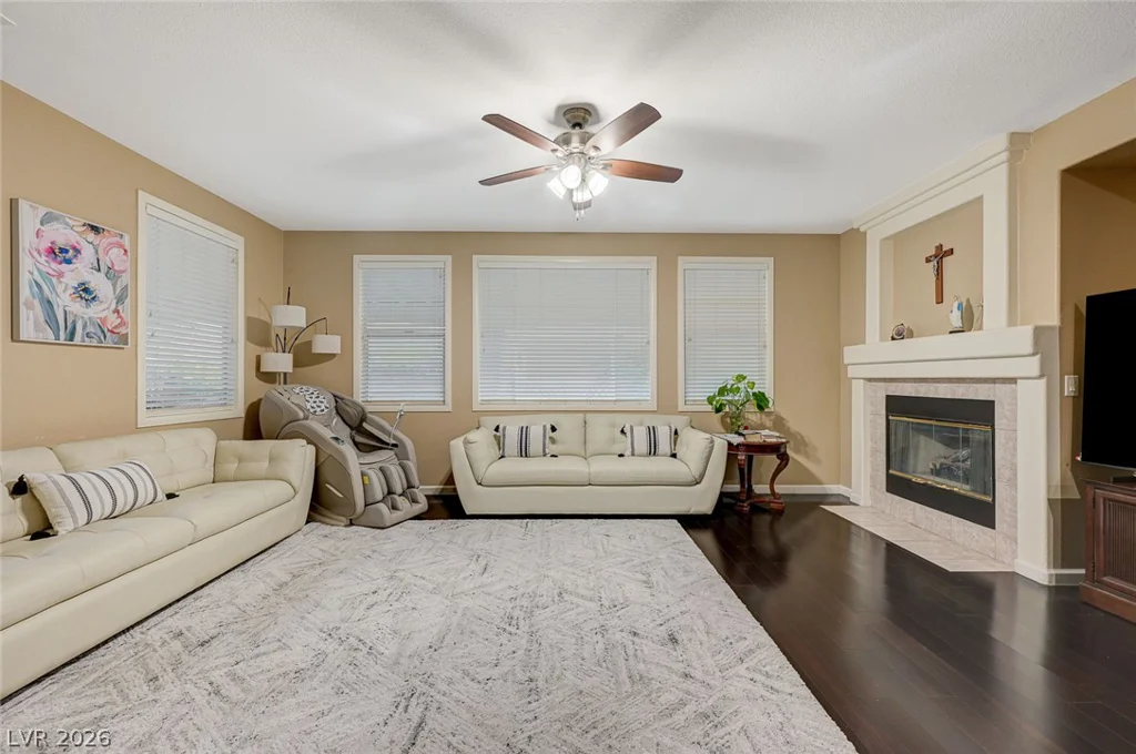 2733 Warm Rays, Henderson, NV 89052