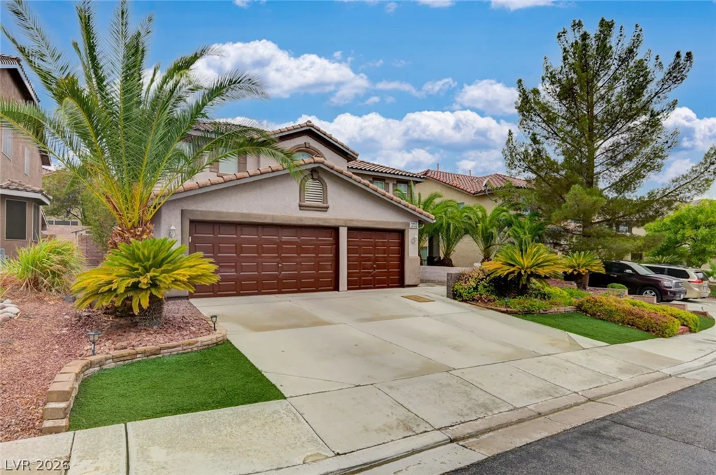 2733 Warm Rays, Henderson, NV 89052