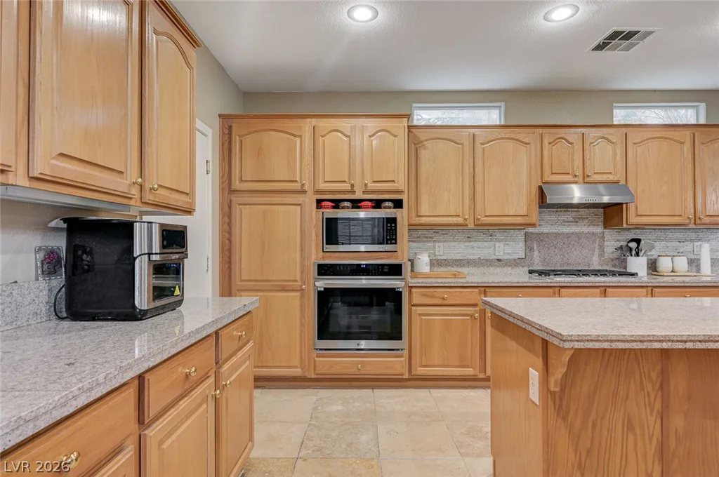 2733 Warm Rays, Henderson, NV 89052