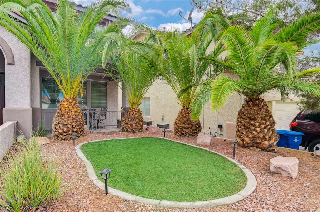 2733 Warm Rays, Henderson, NV 89052