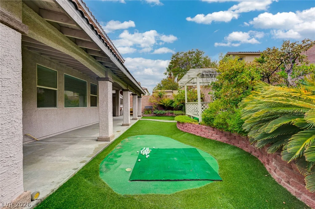 2733 Warm Rays, Henderson, NV 89052