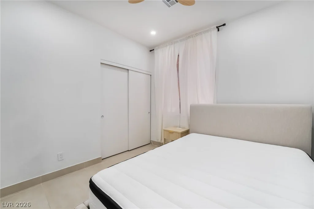 8253 Ruby Mountain, Las Vegas, NV 89128