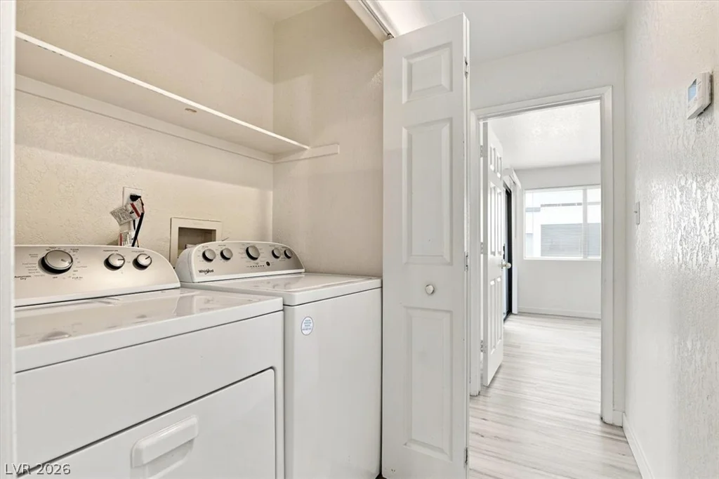 5042 Rainbow, Las Vegas, NV 89118