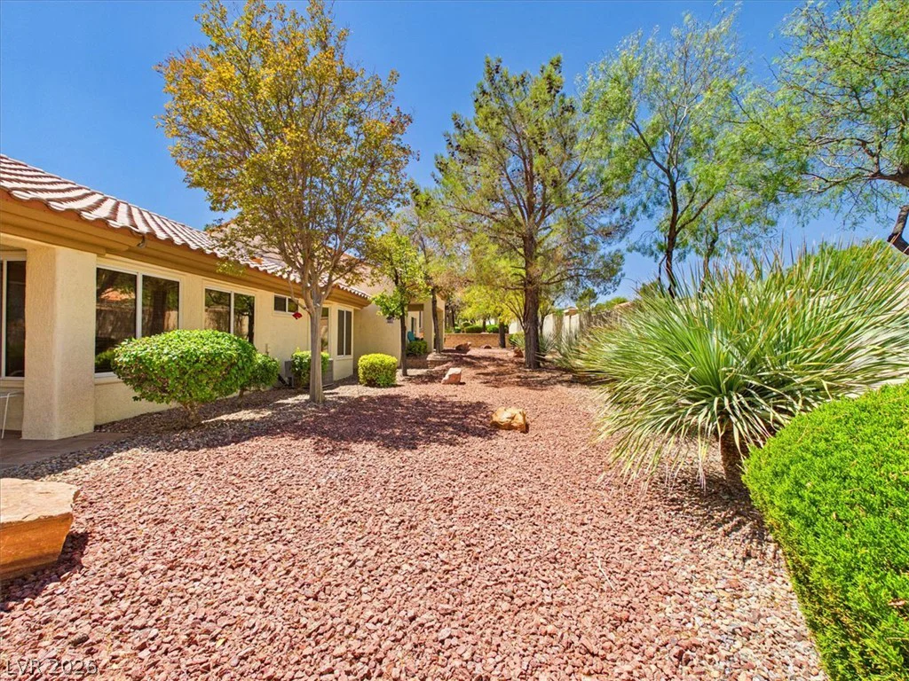 2833 Breakers Creek, Las Vegas, NV 89134