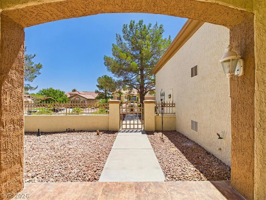 2833 Breakers Creek, Las Vegas, NV 89134
