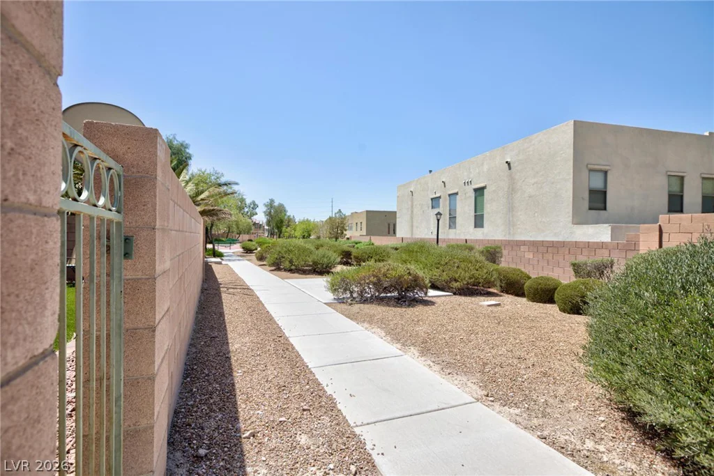 6521 Raven Hall, North Las Vegas, NV 89084