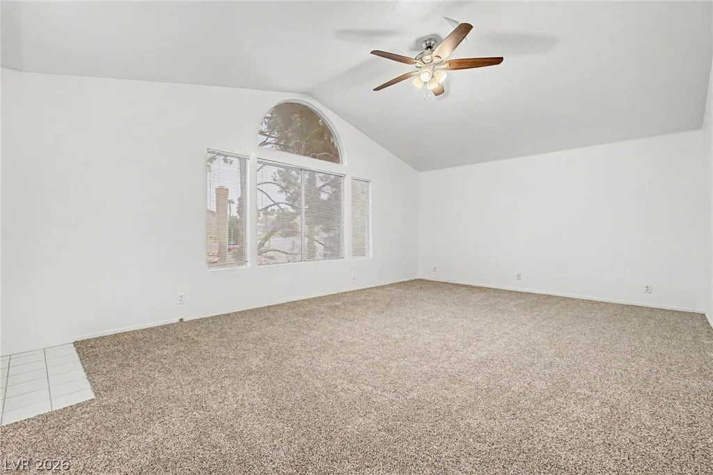 7782 Meadow Creek, Las Vegas, NV 89123