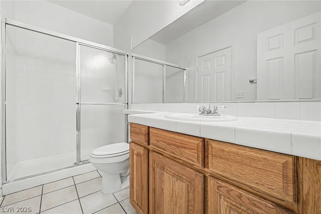 7782 Meadow Creek, Las Vegas, NV 89123