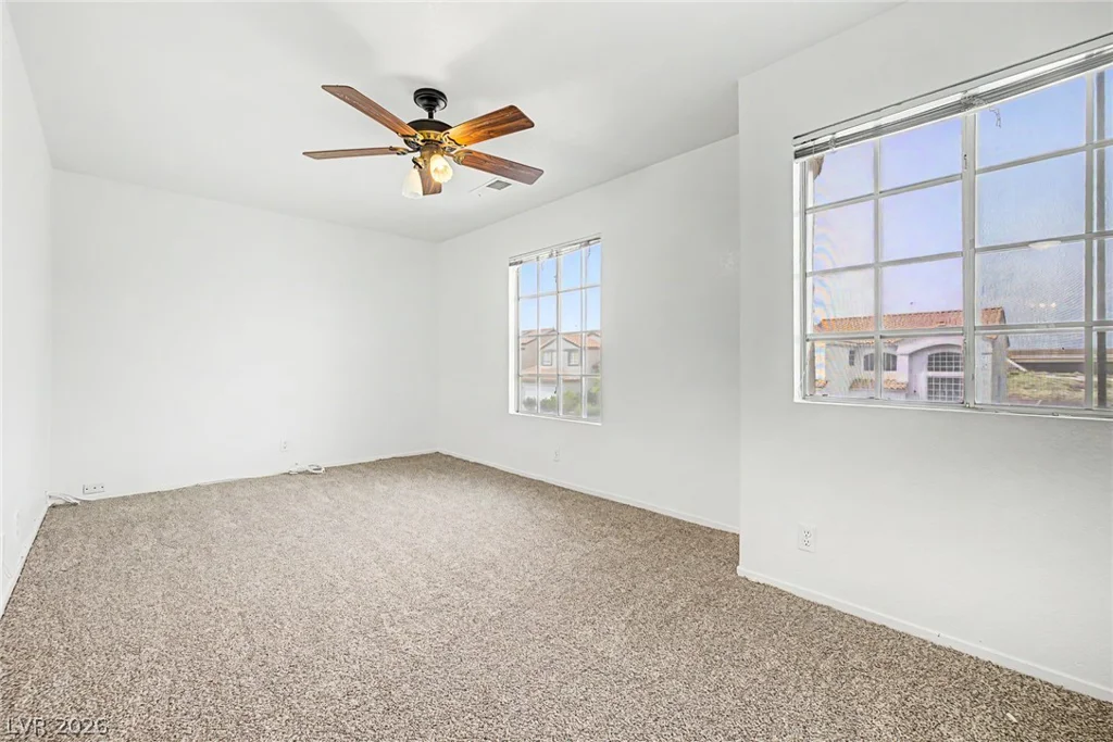 7782 Meadow Creek, Las Vegas, NV 89123