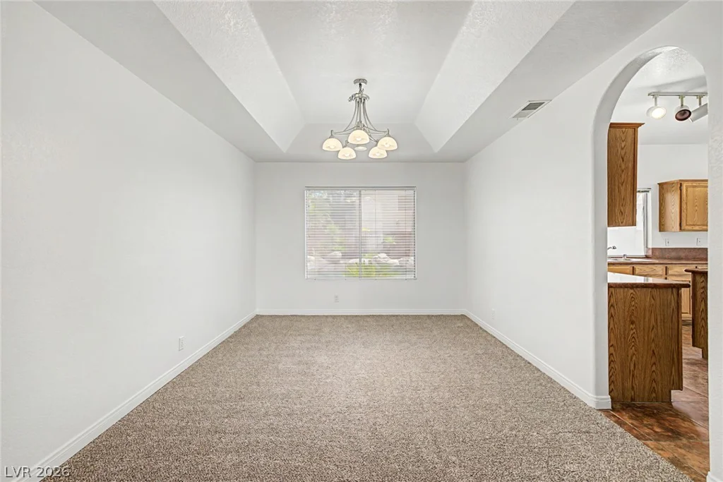 7782 Meadow Creek, Las Vegas, NV 89123