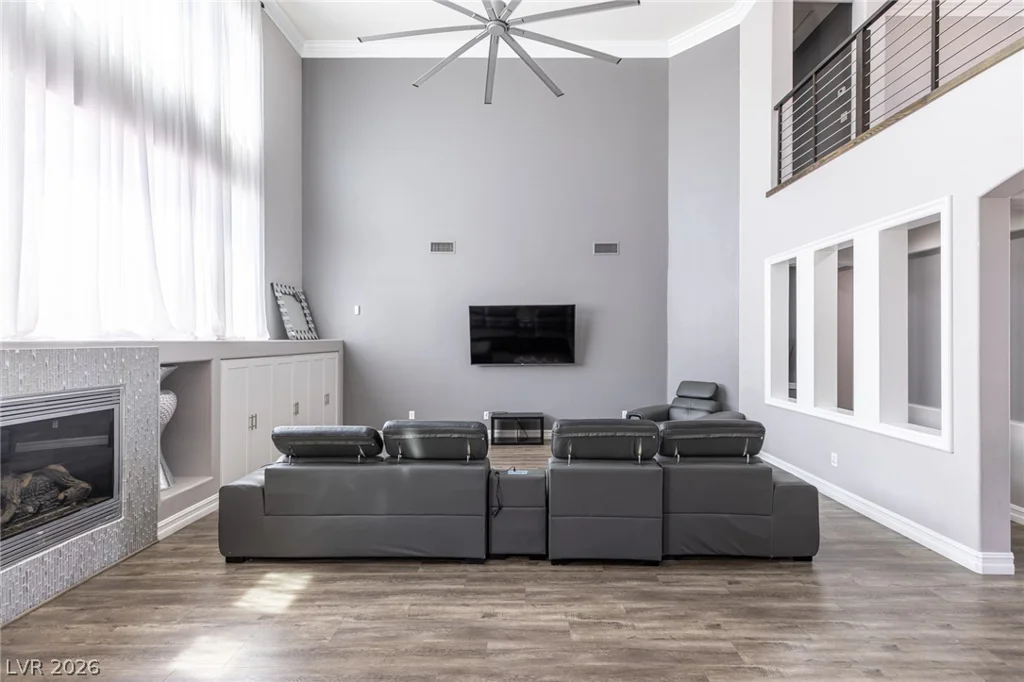 10017 Scenic Walk, Las Vegas, NV 89149