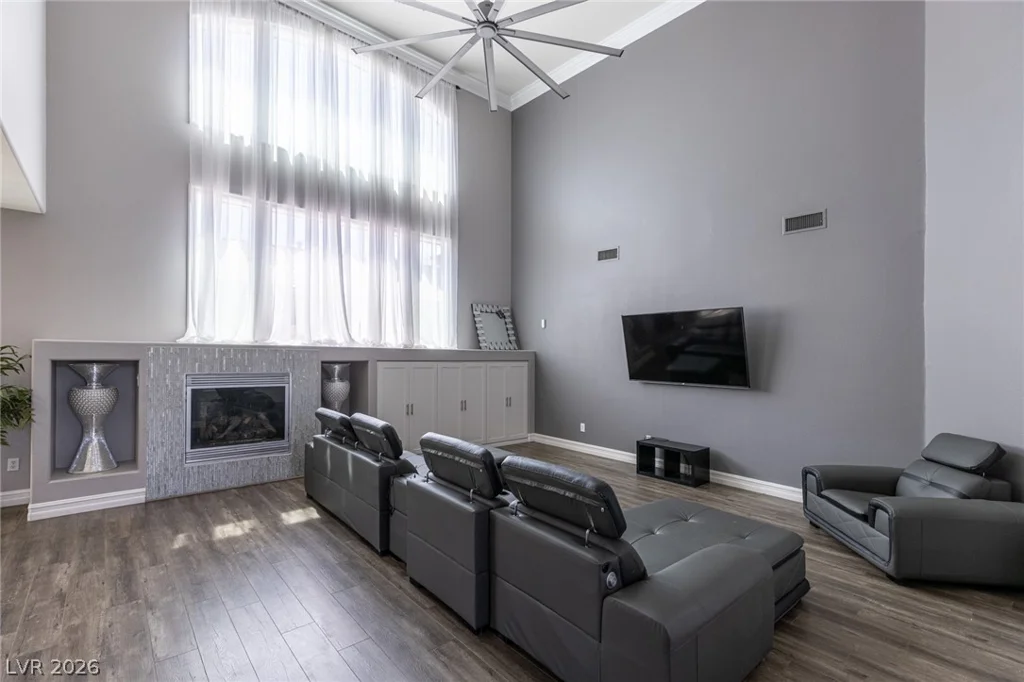 10017 Scenic Walk, Las Vegas, NV 89149