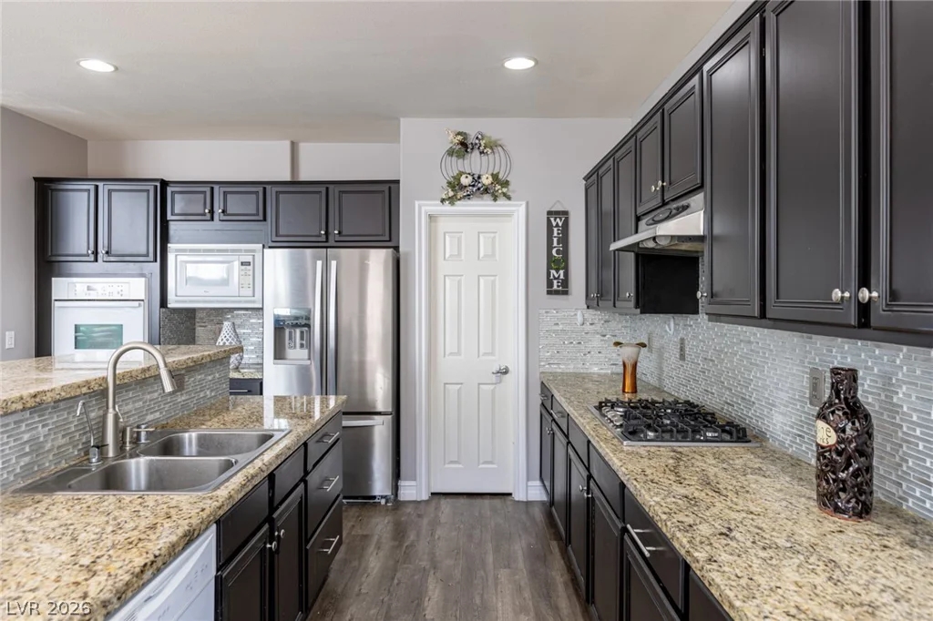 10017 Scenic Walk, Las Vegas, NV 89149