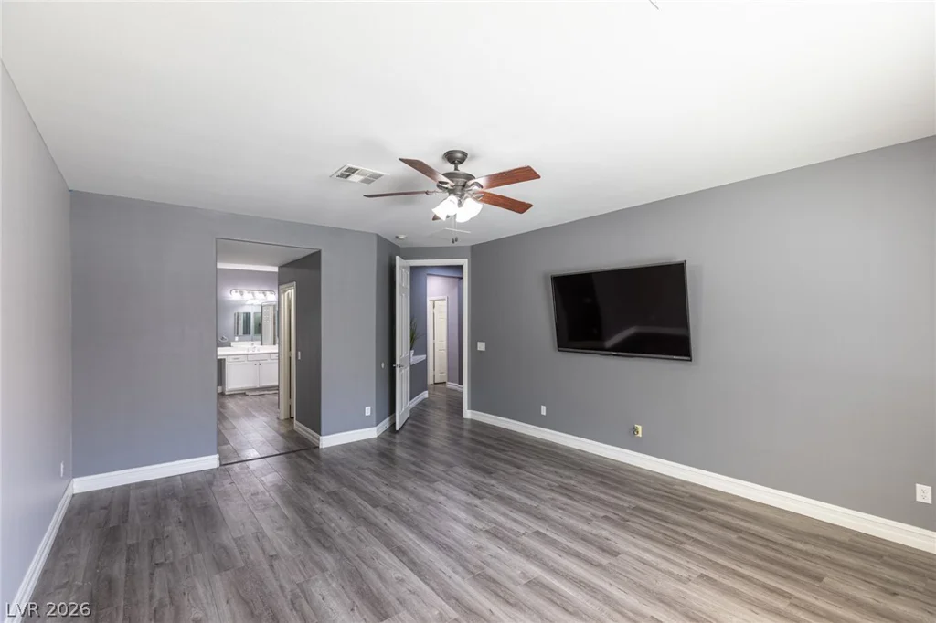 10017 Scenic Walk, Las Vegas, NV 89149