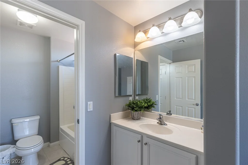 10017 Scenic Walk, Las Vegas, NV 89149