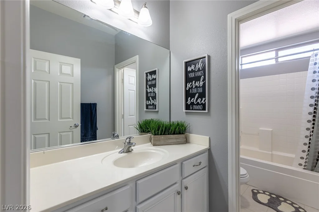 10017 Scenic Walk, Las Vegas, NV 89149