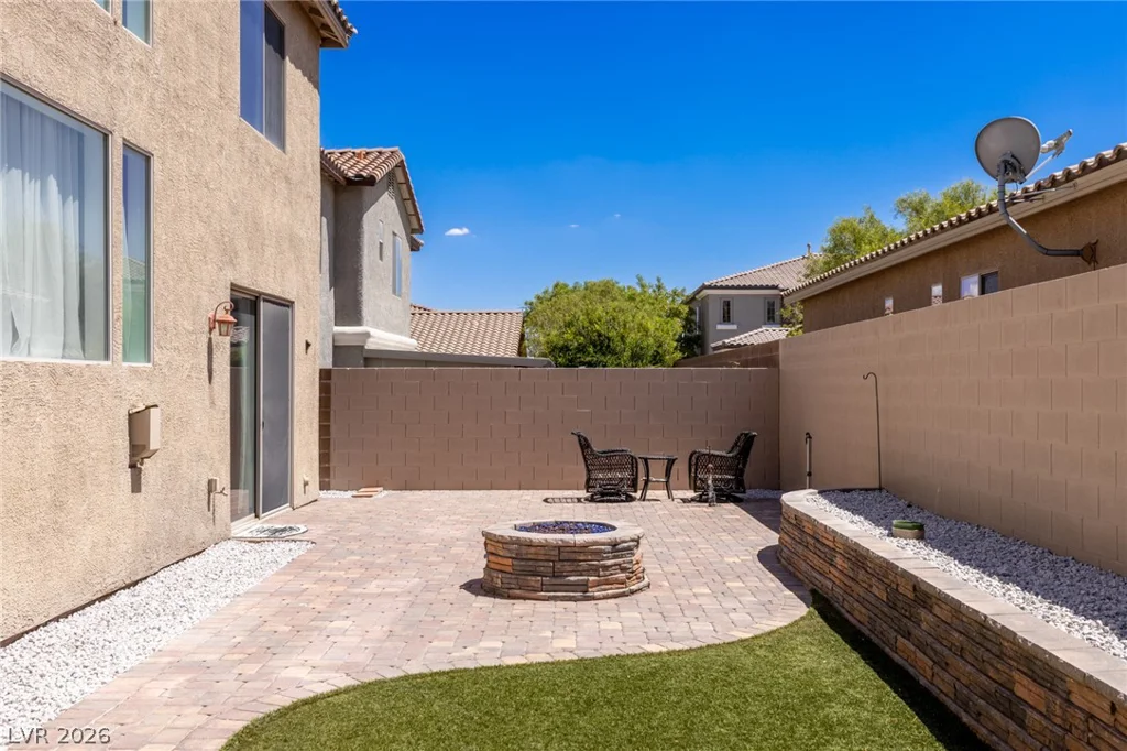 10017 Scenic Walk, Las Vegas, NV 89149