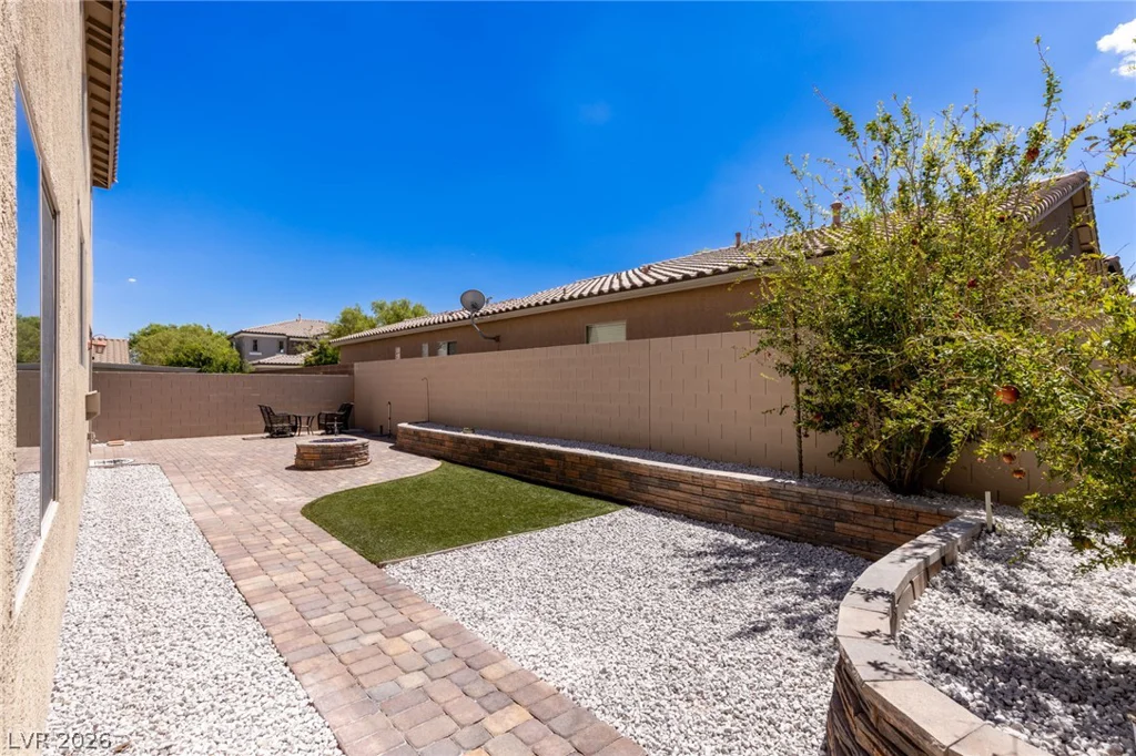 10017 Scenic Walk, Las Vegas, NV 89149