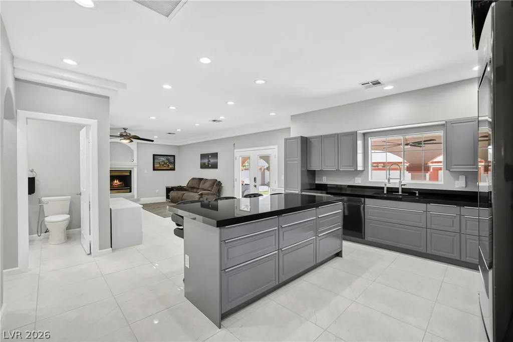 3440 Cox, North Las Vegas, NV 89032