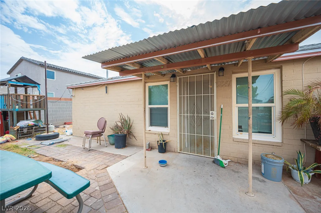5841 Dodd, Las Vegas, NV 89122