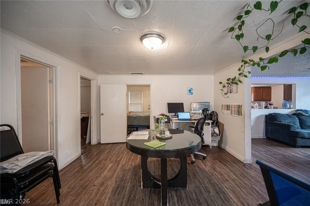 5841 Dodd, Las Vegas, NV 89122
