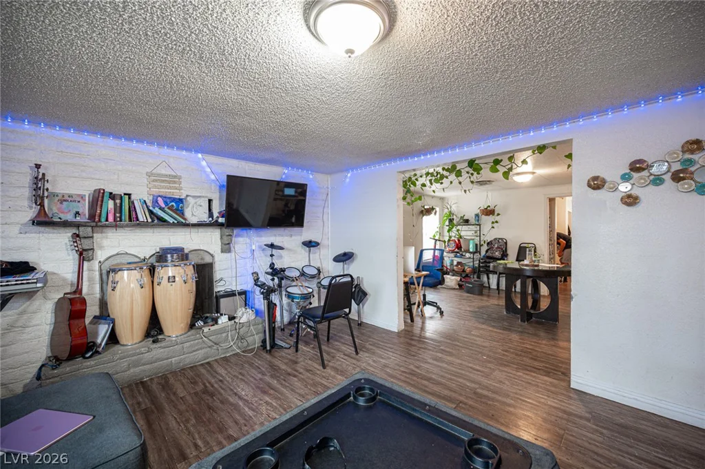 5841 Dodd, Las Vegas, NV 89122