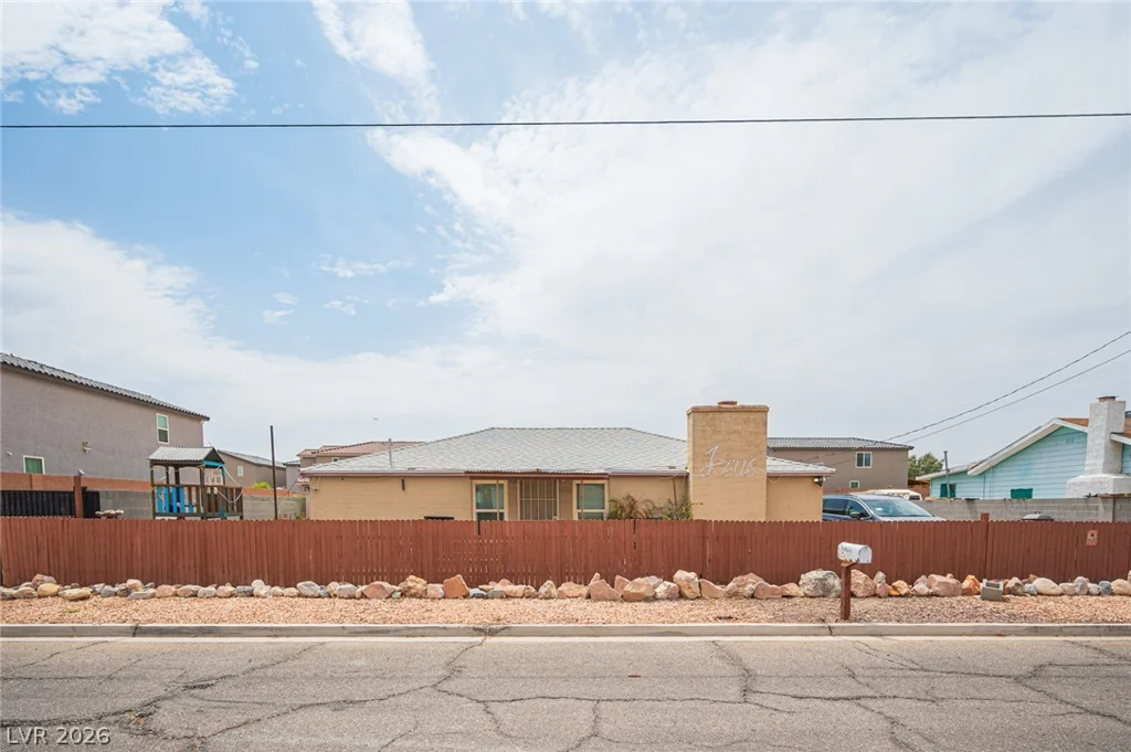 5841 Dodd, Las Vegas, NV 89122