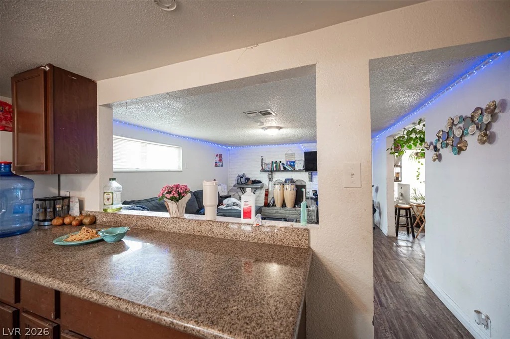 5841 Dodd, Las Vegas, NV 89122