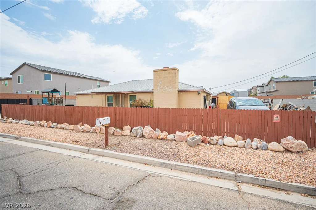 5841 Dodd, Las Vegas, NV 89122