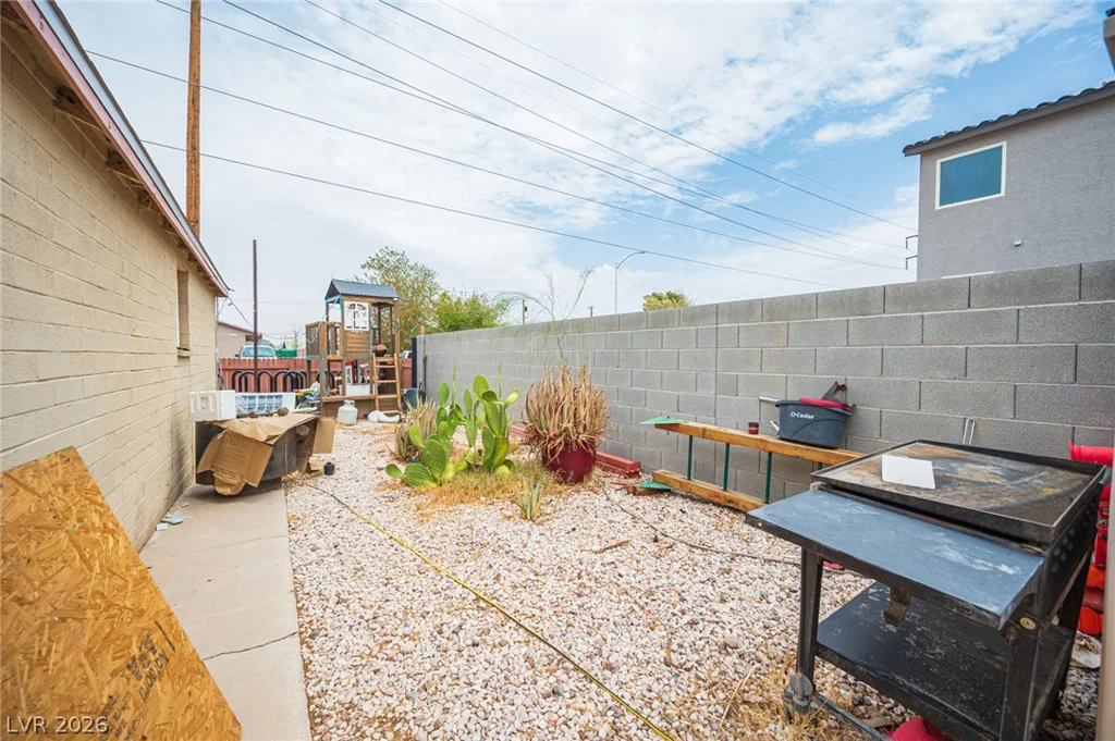 5841 Dodd, Las Vegas, NV 89122