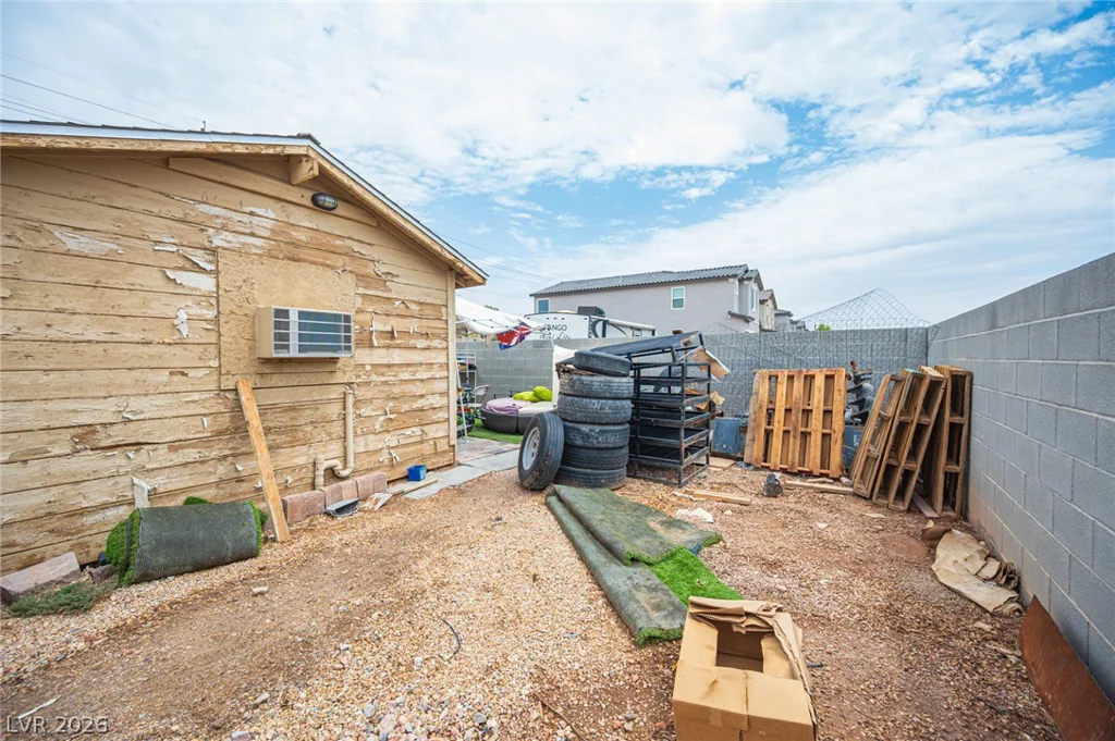 5841 Dodd, Las Vegas, NV 89122