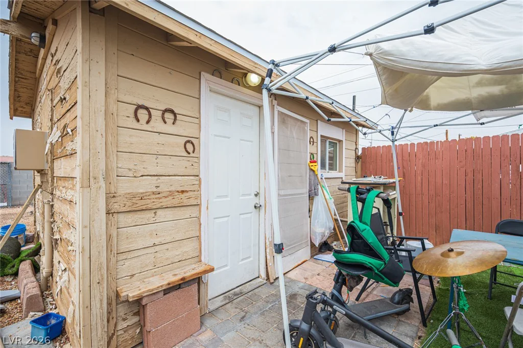 5841 Dodd, Las Vegas, NV 89122