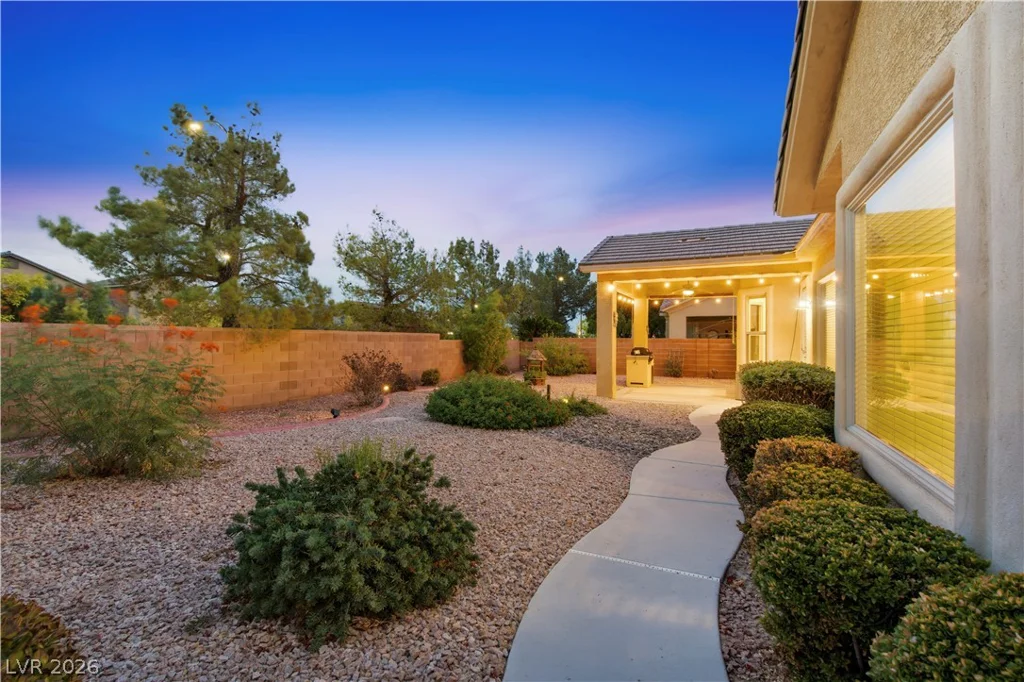 5016 Danube, Las Vegas, NV 89141