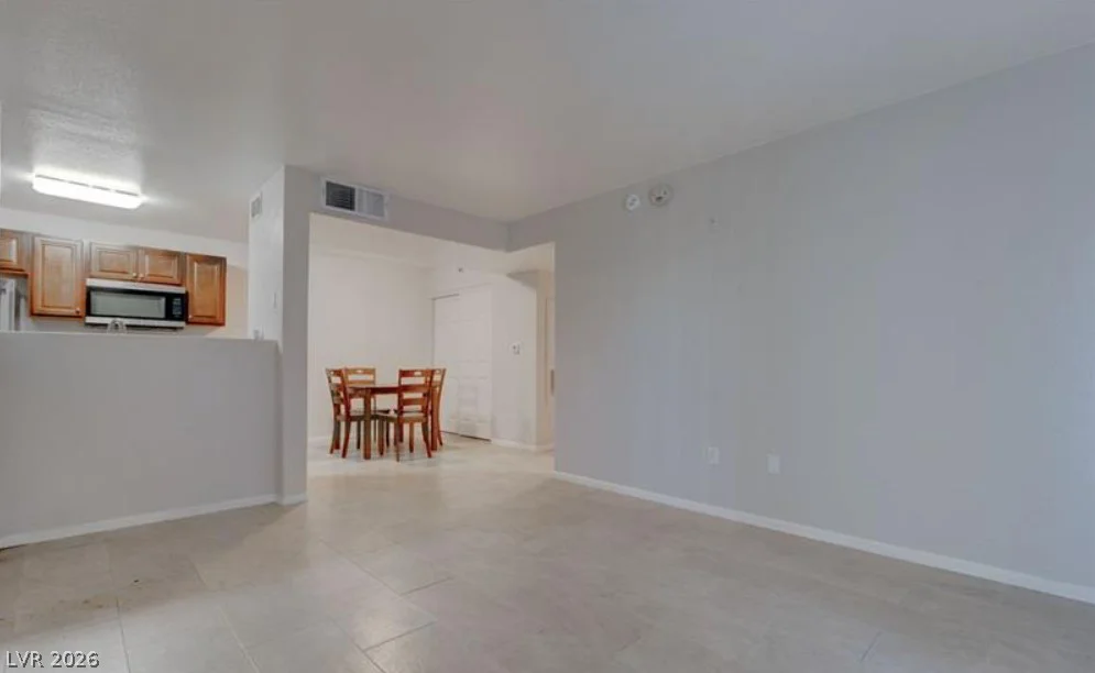 7885 Flamingo, Las Vegas, NV 89147