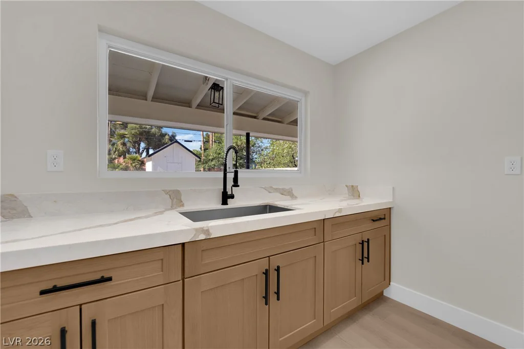 2809 Mason, Las Vegas, NV 89102