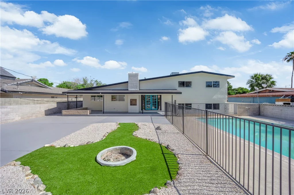 2809 Mason, Las Vegas, NV 89102
