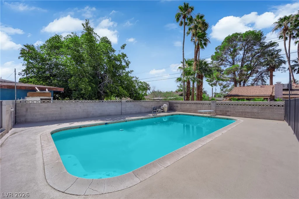 2809 Mason, Las Vegas, NV 89102