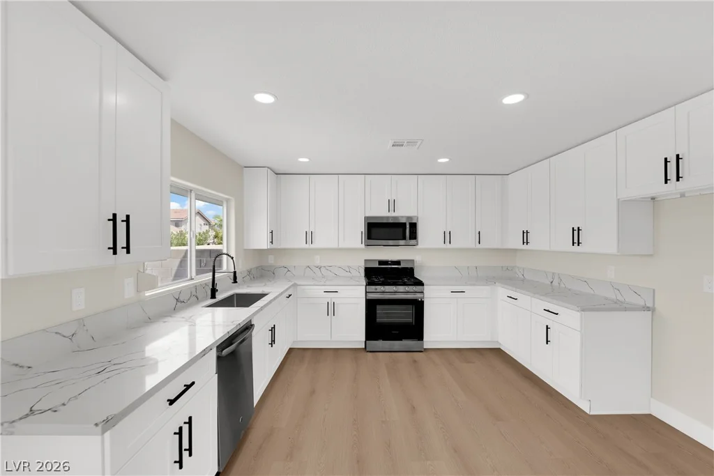 6612 Tampa, Las Vegas, NV 89108