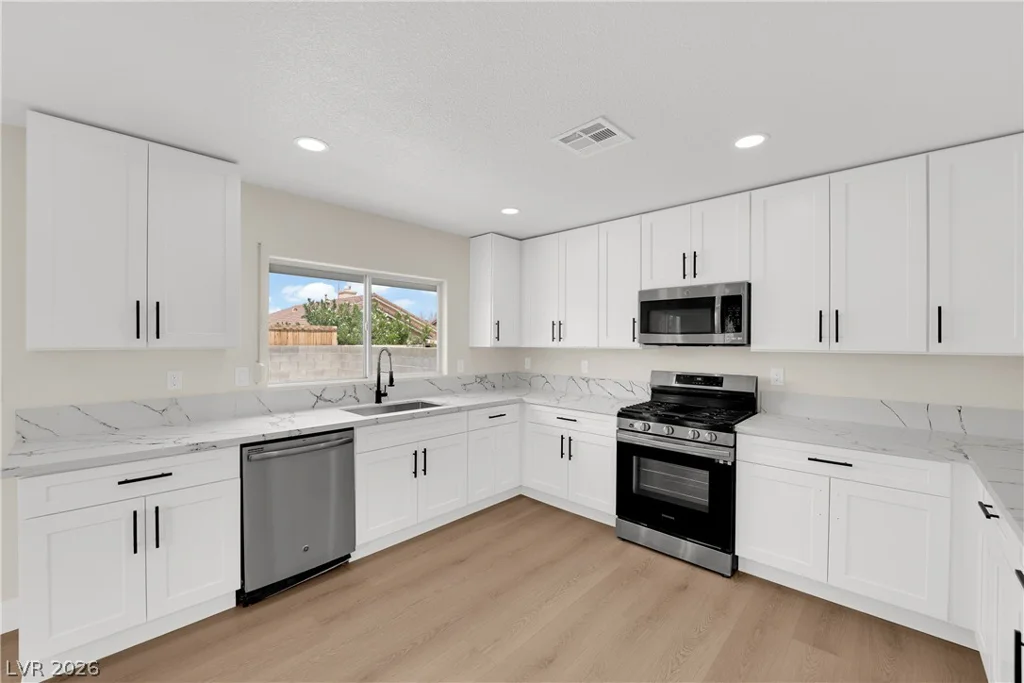 6612 Tampa, Las Vegas, NV 89108
