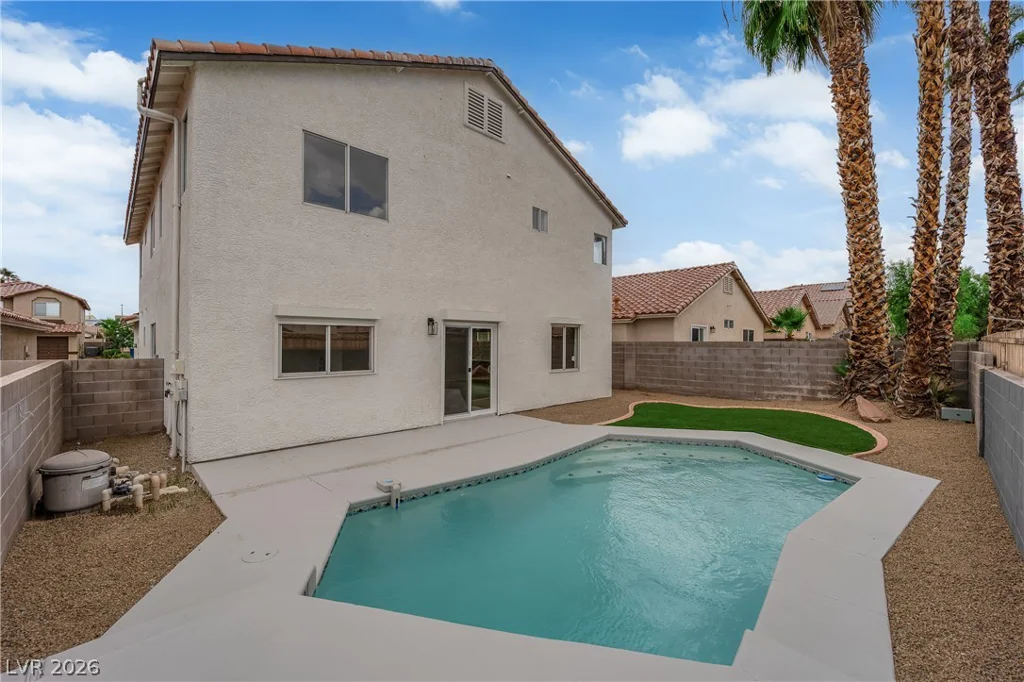 6612 Tampa, Las Vegas, NV 89108