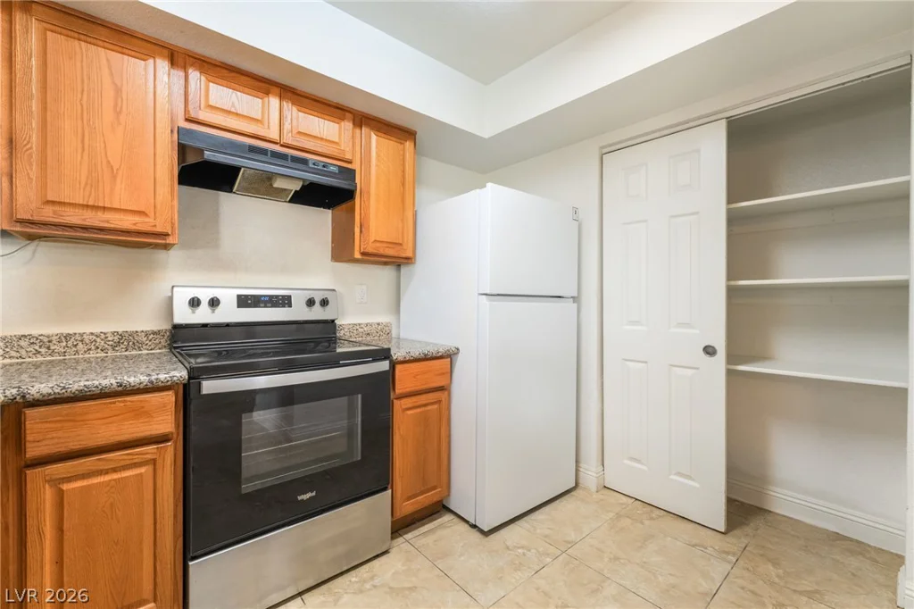 6800 Lake Mead, Las Vegas, NV 89156