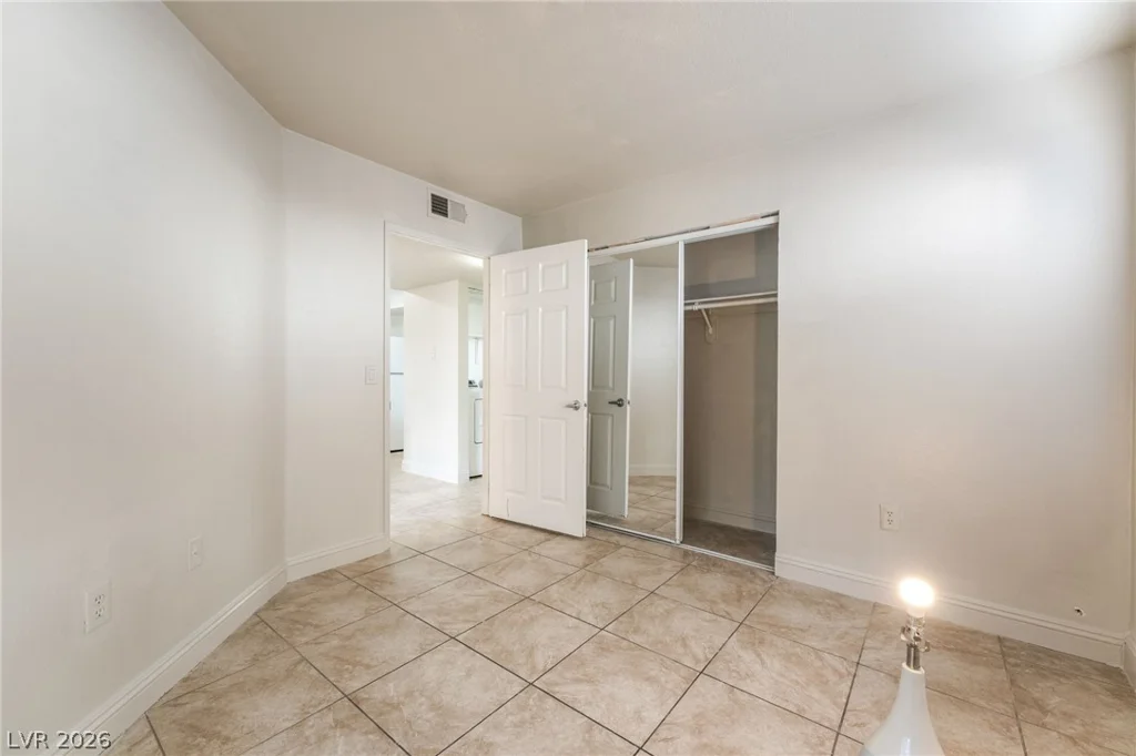 6800 Lake Mead, Las Vegas, NV 89156