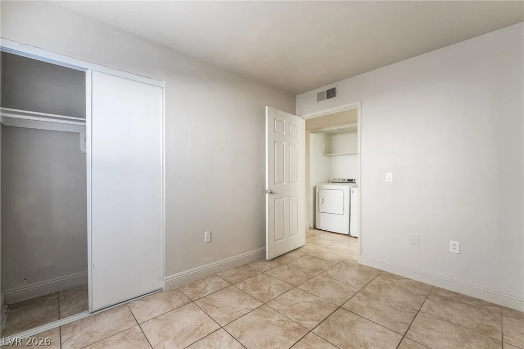 6800 Lake Mead, Las Vegas, NV 89156