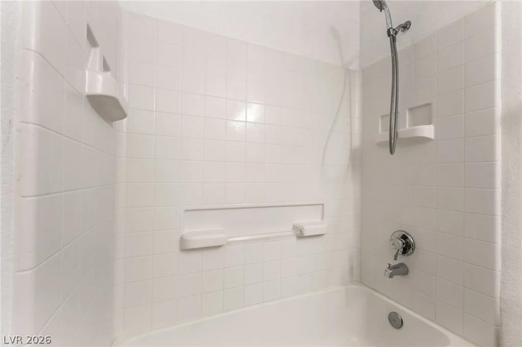 6800 Lake Mead, Las Vegas, NV 89156
