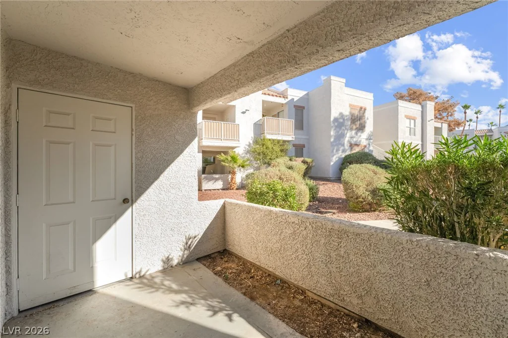 6800 Lake Mead, Las Vegas, NV 89156